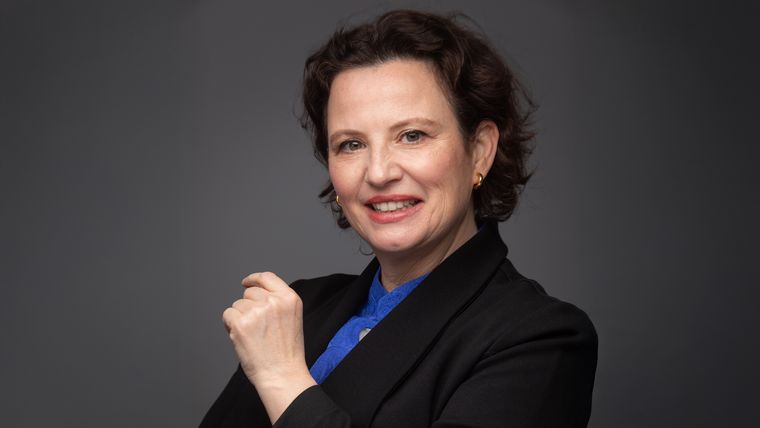 diana sanchez headshot